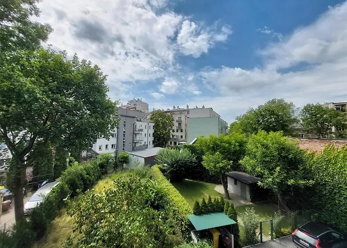 Krakowska Awangarda - Close to the Old Town